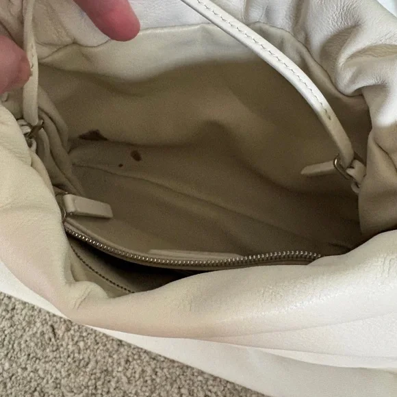 The row Elegant White Leather Shoulder Bag - Picture 5 of 6